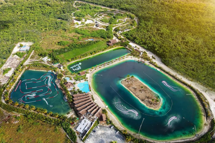 Chapoteo en moto acuática y tirolesa en punta cana